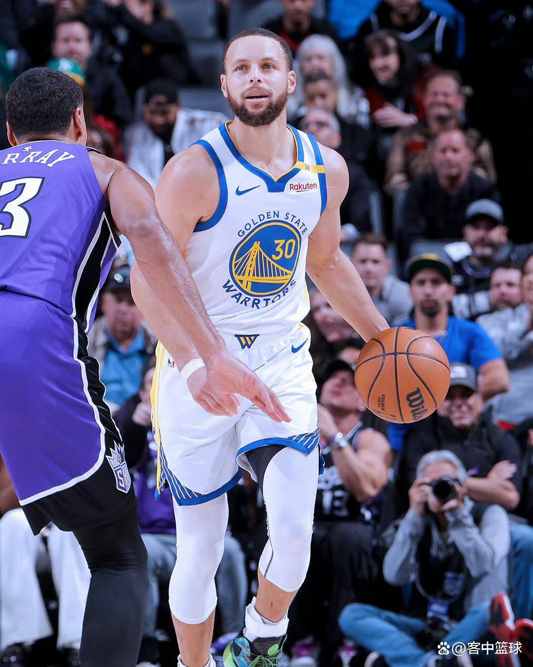 关于库里遭遇五持续失利,巴黎圣日耳曼教练压力巨大!的信息 关于库里遭遇五持续失利,巴黎圣日耳曼教练压力巨大!的信息